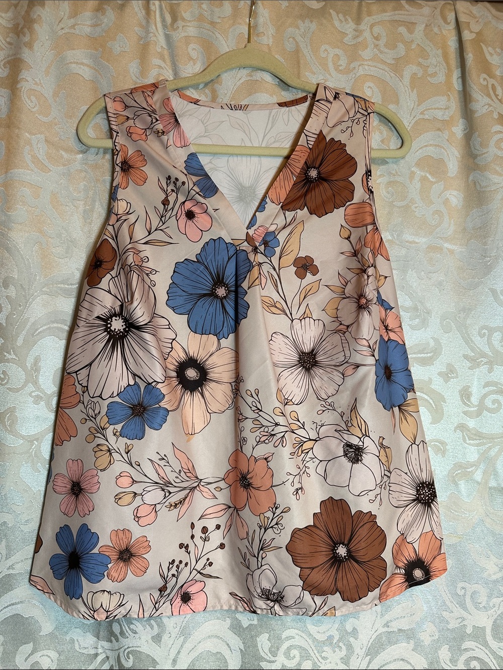 Floral V-Neck Sleeveless Top - Pink Multicolor